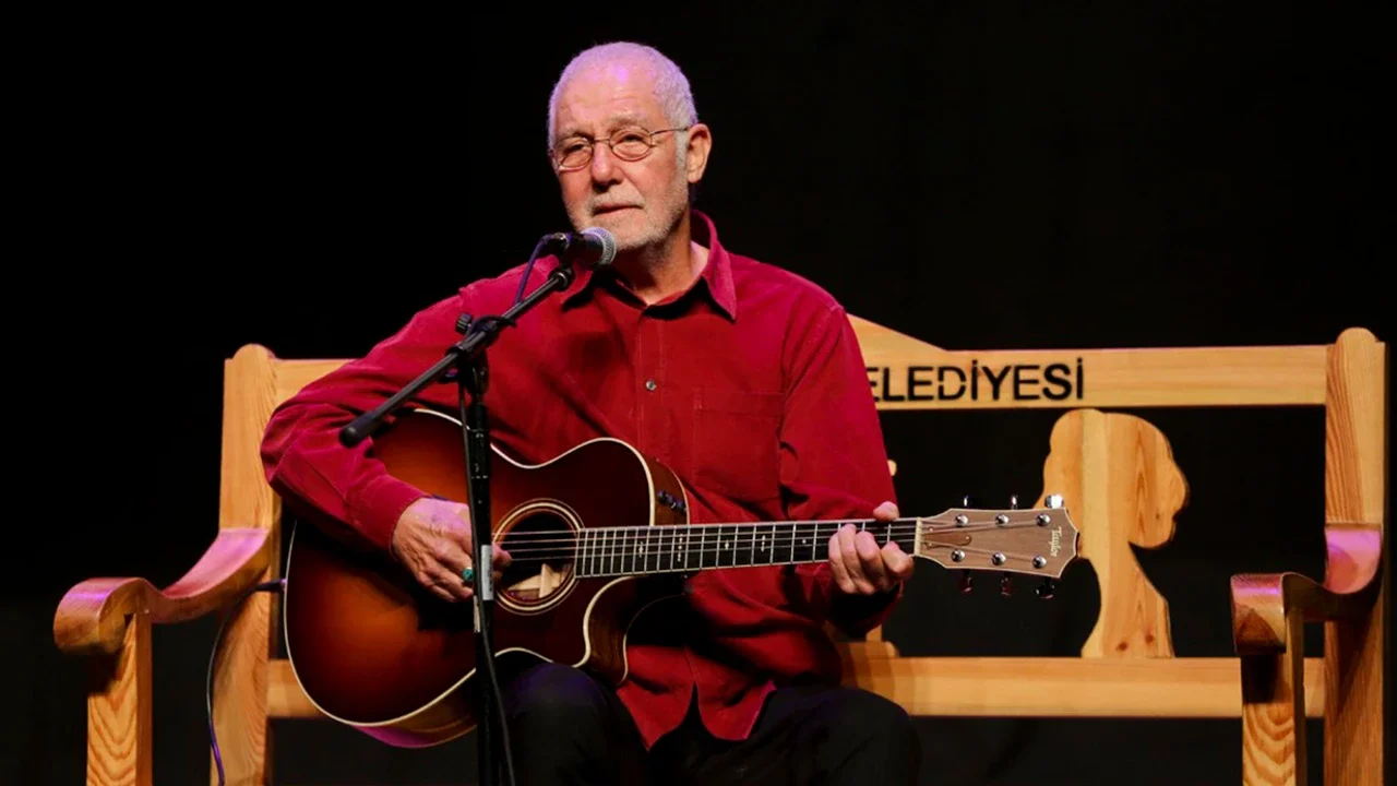 İlhan Şeşen Kimdir?