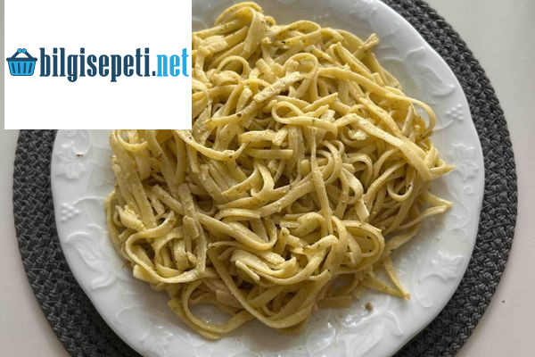 Pesto Soslu Kremalı Makarna