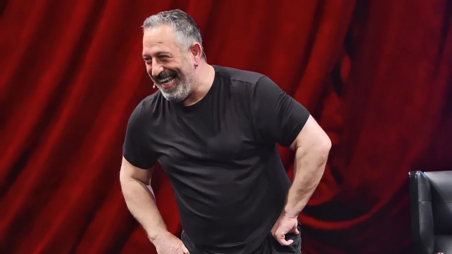 Cem Yılmaz Kimdir?