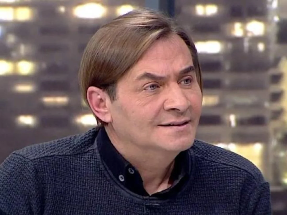 Armağan Çağlayan Kimdir?