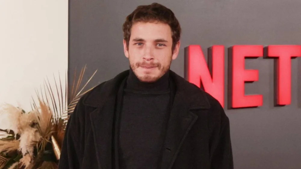 Cem Yiğit Üzümoğlu Kimdir?