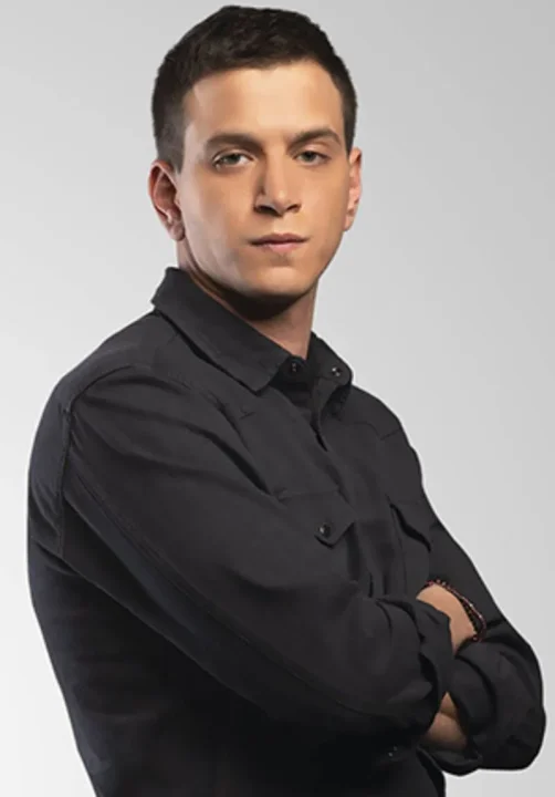 Selahattin Paşalı Kimdir?