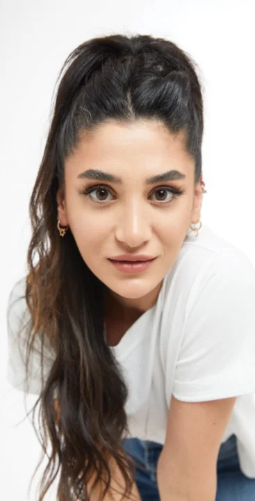 Sitare Akbaş Kimdir?